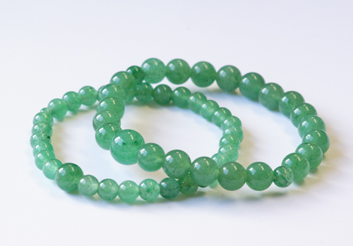 今月のプレゼント　新緑のシーズンに映える「アベンチュリンのペア腕輪念珠」を10名様にプレゼント
