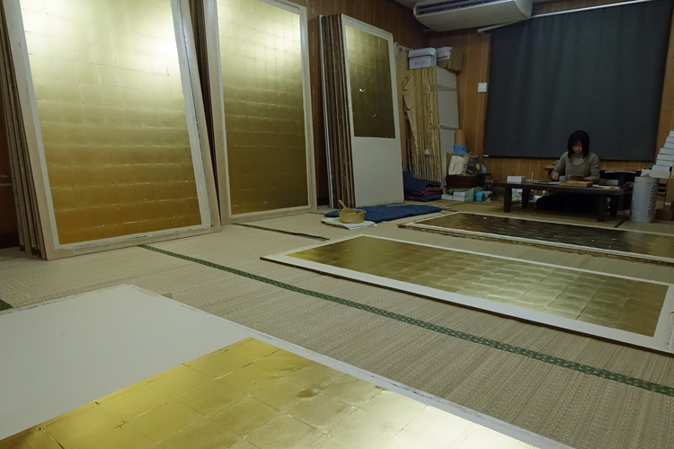 CH720 時代物【美寿作】唐木金工板金象嵌古舟鷺図煙草入・紫檀金工板古舟鷺図金象嵌莨入・紫檀銅板金象嵌鷺図煙草箱 花台: 紫檀 史郎作 唐草 1.8尺 平台 大阪唐木指物工芸 no.8776 ⁄ 唐木