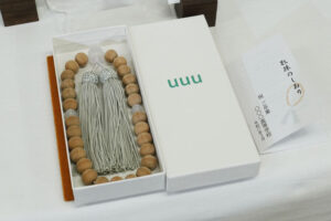 ジェンダレス数珠「UUU（ユー）」　神戸珠数店