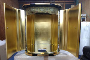 牛田仏具　厨子の修復